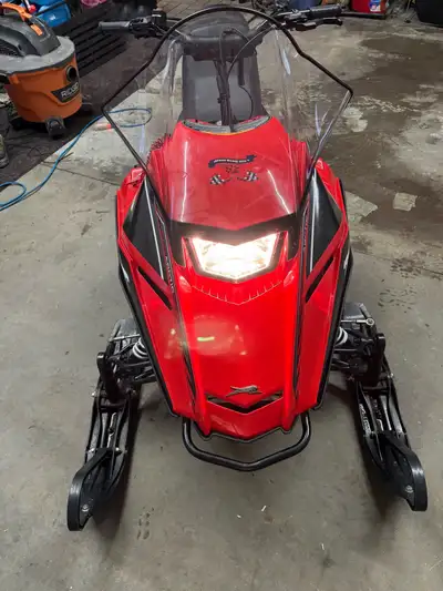 Clean Arctic Cat ZR 200 snowmobile from 2020. This red and black snowmobile is in good shape. Has el...