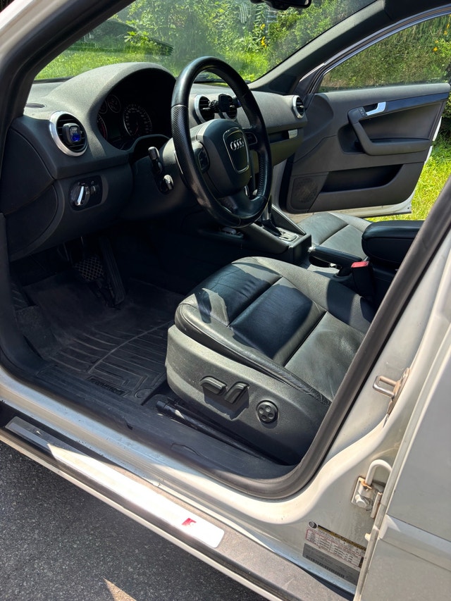 Audi A3 S-Line Quattro 2010 | 2.0T Turbo | Toit panoramique | Cu — photo 4