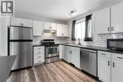 200 Macewan Glen Drive NW, Calgary, AB Rent: $2,095/month Available: Immediately Lease Term: Negotia...