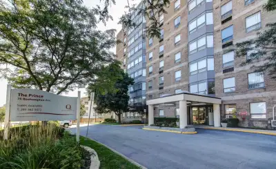 OPEN HOUSE ALL DAY and WEEKENDS from 11am-4pm! Discover this spacious 2-bedroom suite with in-suite...