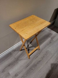 Wooden TV Tray Table Ottawa Ottawa / Gatineau Area Preview