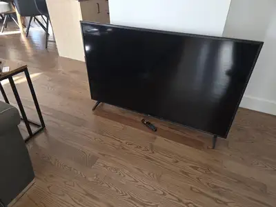 Televiseur LG 60”, View more