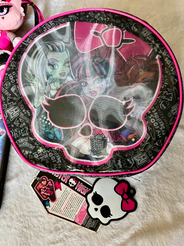 Monster High Draculaura Rag Doll book purse DVDs in Toys & Games in Calgary - Image 3