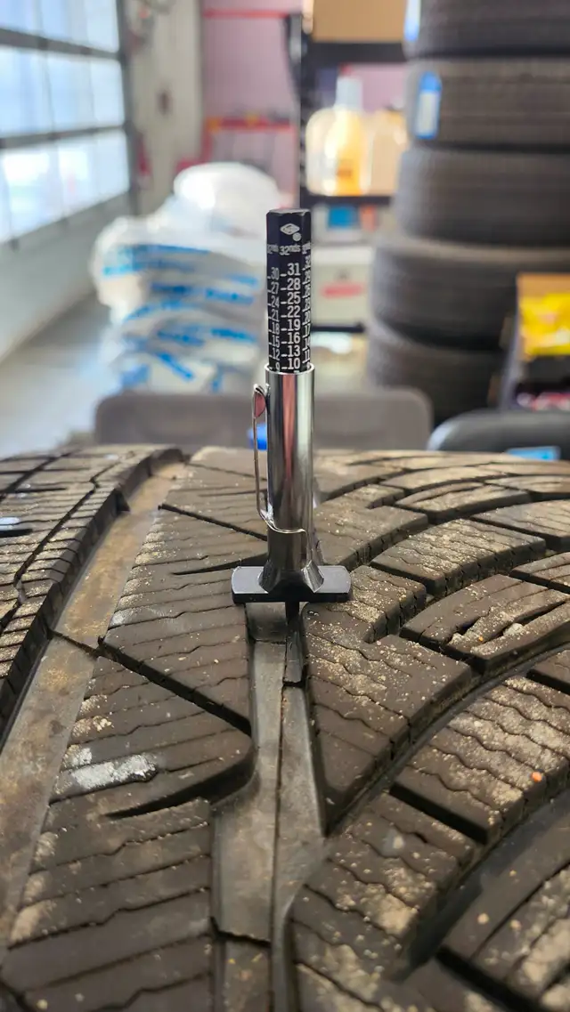 4 pneus d'hiver  Michelin pilot alpin in Tires & Rims in Shawinigan - Image 3