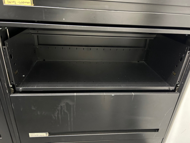 5 DROWER FILING CABINETS FOR SALE in Industrial Shelving & Racking in City of Toronto - Image 2