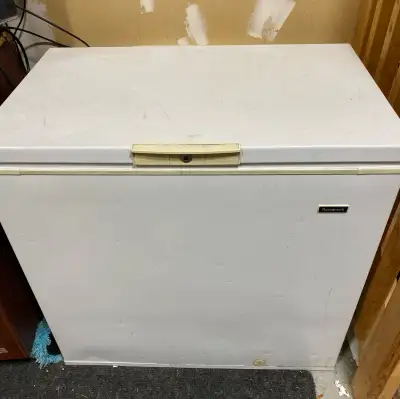Beaumont freezer. Works well, selling to upgrade to a tall stand up freezer. 22 in wide 35 in long 3...