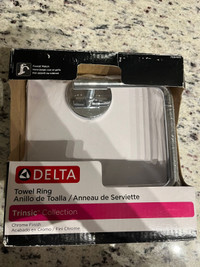 Delta Trinsic towel ring 