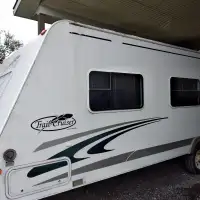 2004 R Vision trail cruiser lightweight trailer