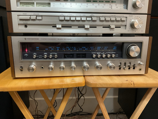 Vintage Kenwood KR-9400 Receiver in Stereo Systems & Home Theatre in Trenton