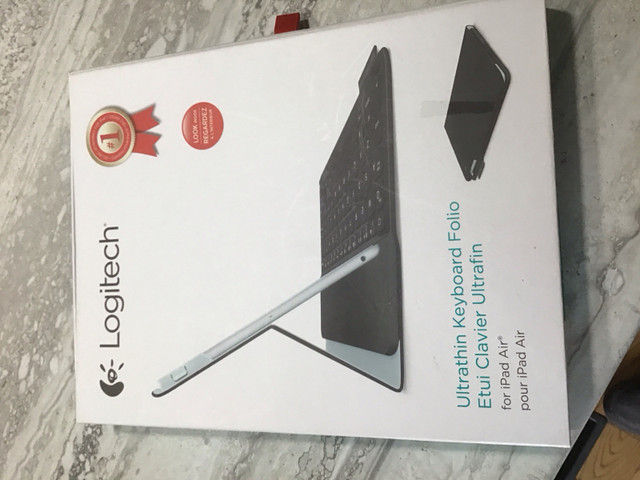 Logitech Ultrathin Keyboard Folio for I pad Air in iPad & Tablet Accessories in Gatineau - Image 4