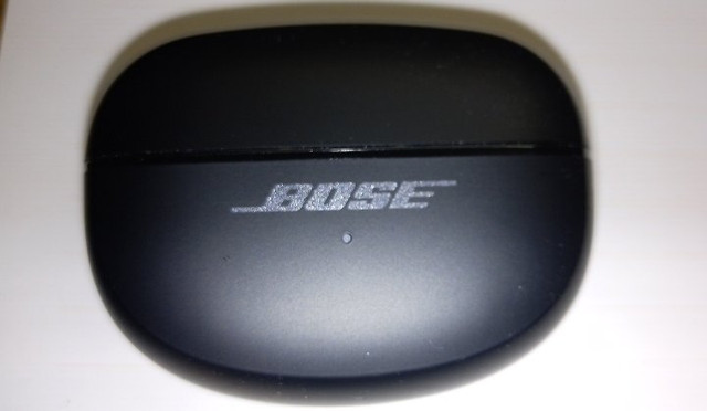 Bose Ultra Open Earbuds (bone conduction) in General Electronics in City of Toronto - Image 3