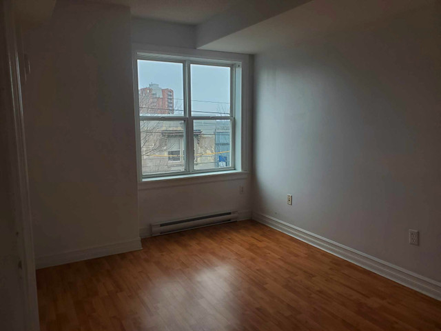 1 Bedroom 1 Bathroom in Long Term Rentals in City of Halifax - Image 3