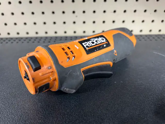 Ridgid R8223400 Oscillating Mult-Tool Kit in Power Tools in Oshawa / Durham Region - Image 2