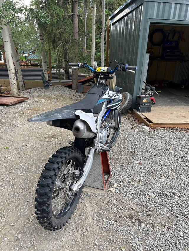 2020 yz450 65 hours  in Dirt Bikes & Motocross in Whitehorse - Image 3