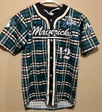 Adult Large Medicine Hat Mavericks Plaid Baseball Jersey, View more