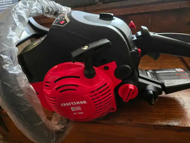 craftsman chainsaw s160 - used once in Outdoor Tools & Storage in Windsor Region - Image 2