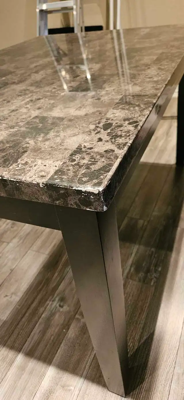 Dining Table in Dining Tables & Sets in Ottawa - Image 4