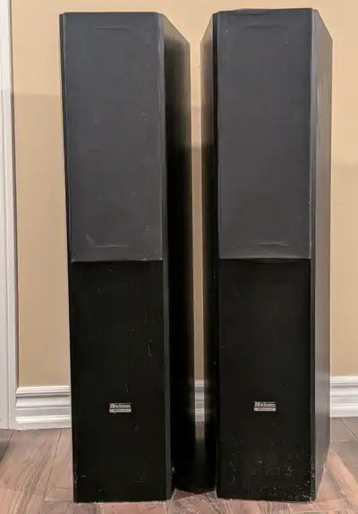 Axiom AX5 speakers in good shape. The cabinets are rough in places and showing their age. Bi-wireabl...