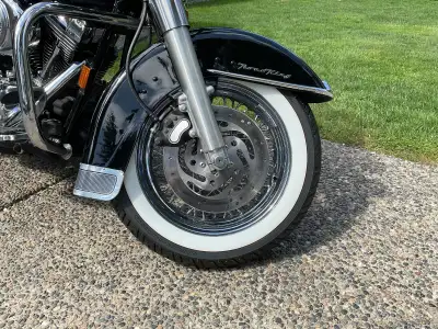 2005 Harley Davidson Rd., King. Original owner with 91,700 K, mostly highway. Never dropped, garage...