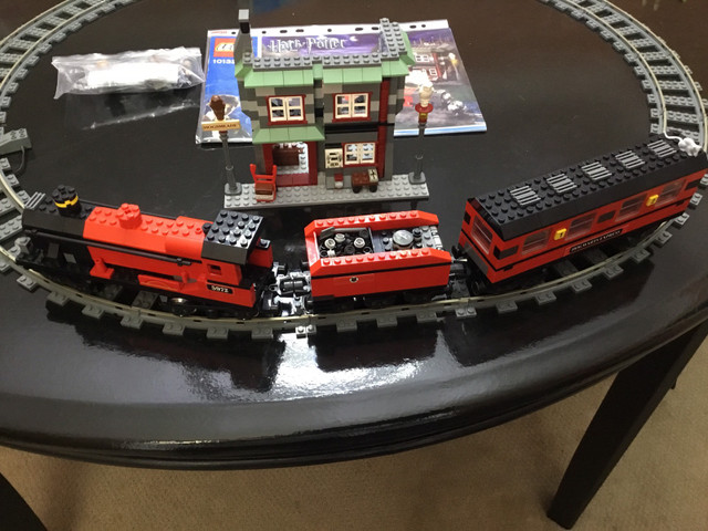 Lego 10132 train Harry Potter | Toys & Games | Hamilton | Kijiji