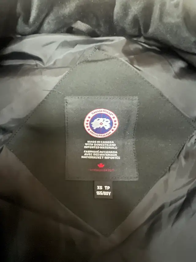 Canada Goose Vest in Kids & Youth in Edmonton - Image 5