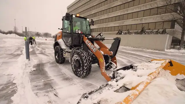 LOADER OPERATORS WANTED – TORONTO SNOW PLOWING