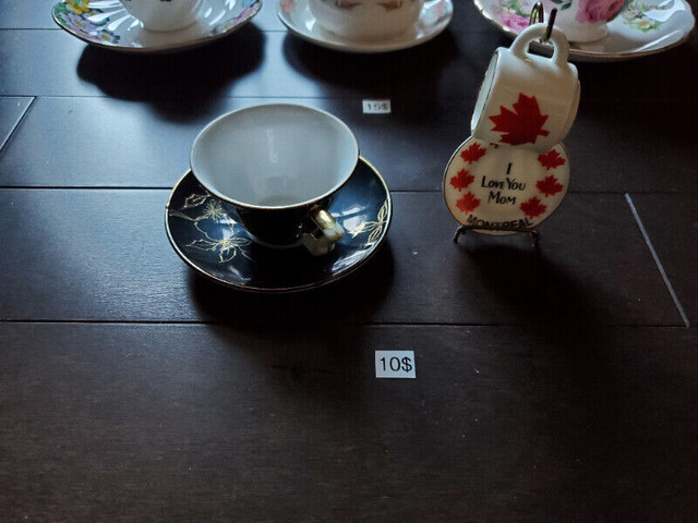 Vintage cup of tea & saucers with plates used/tasse de thé usagé dans Art et objets de collection  à Ouest de l’Île - Image 2