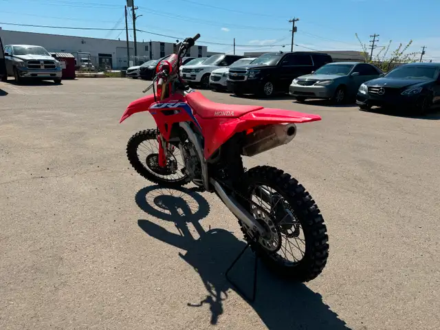 2024 HONDA CRF 250R in Dirt Bikes & Motocross in Sudbury - Image 3