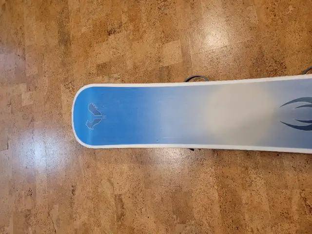 Rossignol Strato Wide 159 Snowboard with Bindings (L size in Snowboard in Calgary - Image 10