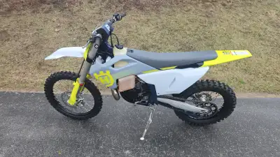 2024 Husqvarna TX 300 -Excellent Condition -Original owner -Ridden in the woods by a Vet rider -132...