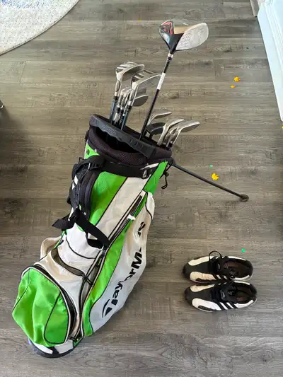 Nicklaus Golf clubs with carry bag and shoes, View more
