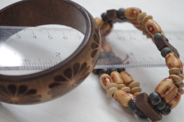 Wooden Bracelets in Arts & Collectibles in Winnipeg - Image 4