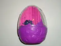 3x hatchimals in egg shape container