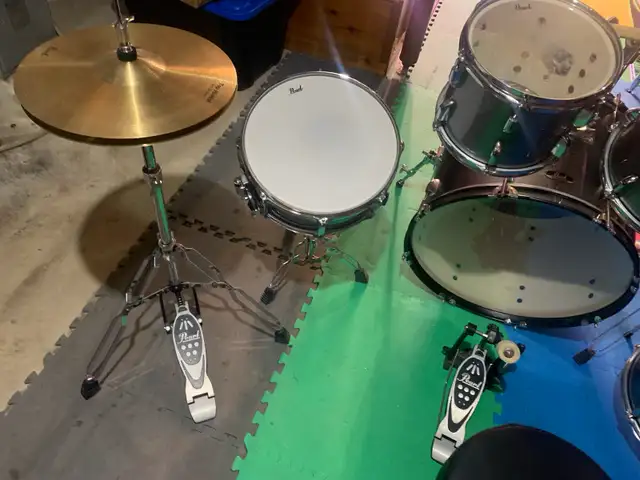 Pearl Roadshow Drum Set in Drums & Percussion in Barrie - Image 4