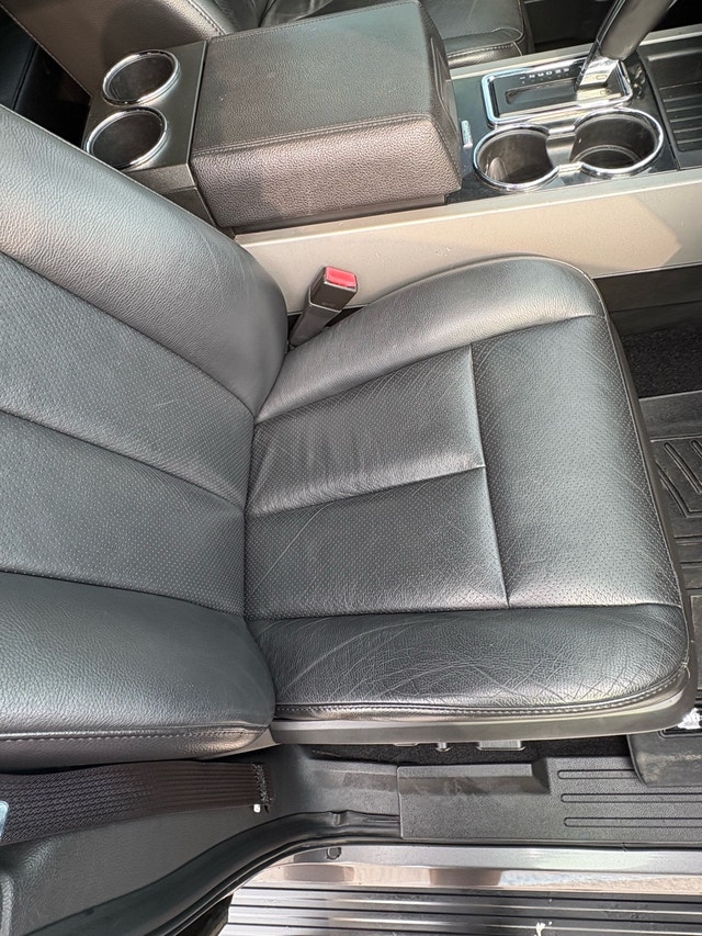 Ford expedition limited — photo 5