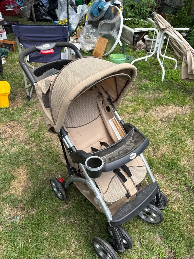 baby stroller - hardly used - great deal in Strollers, Carriers & Car Seats in City of Toronto - Image 2