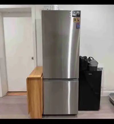 Insignia 24" Bottom Freezer Refrigerator, View more