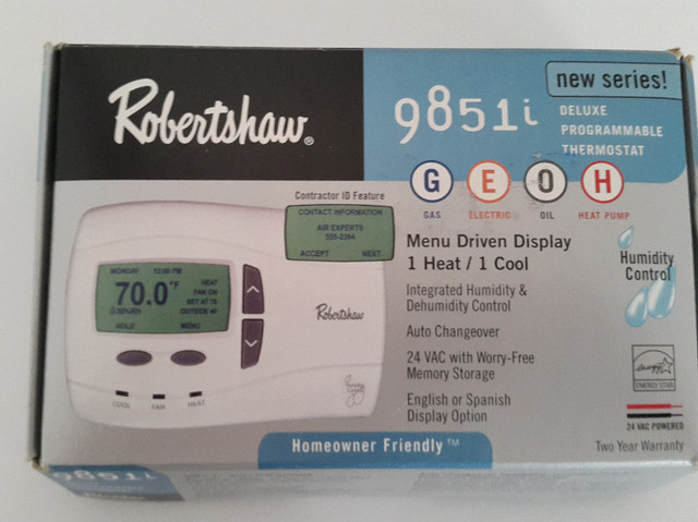 Thermostat programmable Robertshaw 1 heat / 1 cool dans Électricité  à Laval/Rive Nord