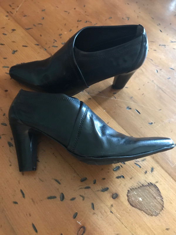 Ladies Dress and Casual Shoes dans Femmes - Chaussures  à Région de Mississauga/Peel