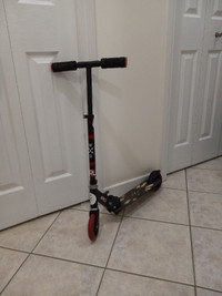 Kid's WRLD folding Scooter