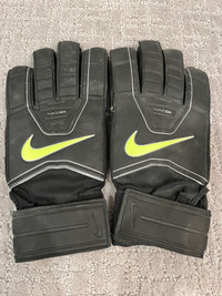 Nike Soccer Goalkeeper Gloves