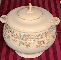 Huge gorgeous tureen w/ lid