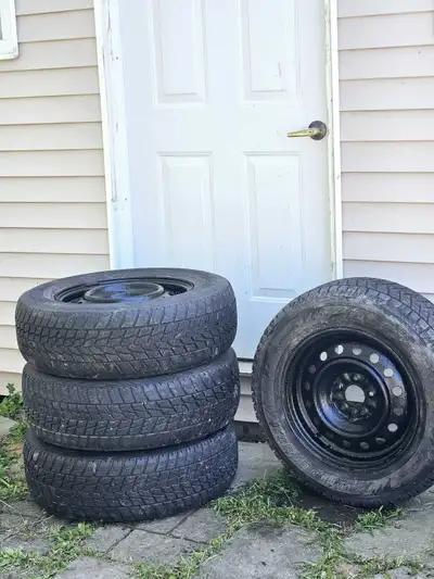 Old Tire Rims Size 225 70R16 Set - 3- Tires are not good, Only one winter Tire is good.