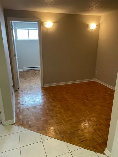 *NEW* 2 BDR- MARKET AREA- GUIGUES AVE-BSMT SUITE-OTTAWAU-SEPT 1