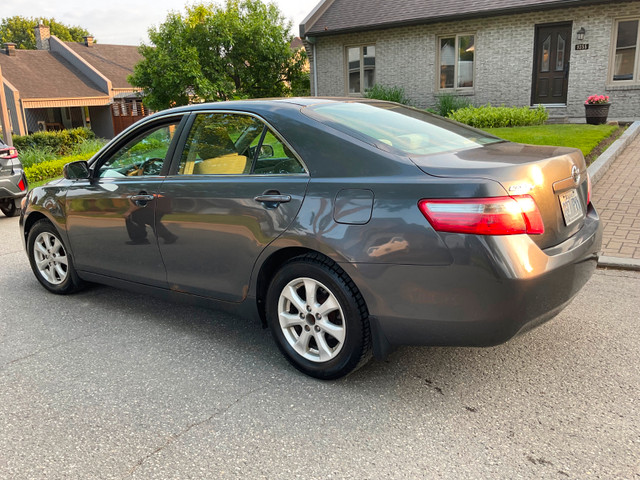 Toyota Camry LE 2007   114 950 km dans Autos et camions  à Ville de Québec - Image 2
