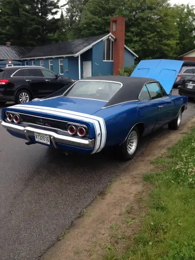 Actual charger Rt, was a 440 with console auto , now has new not run 850 hp Hemi 540 cuin built for...