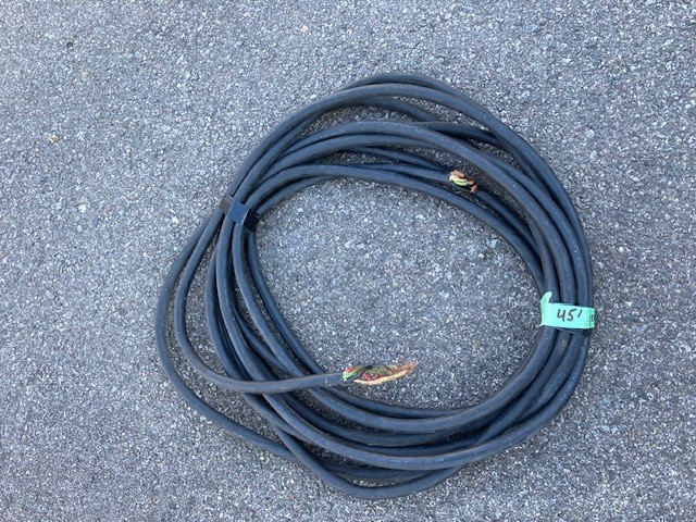 Hubbell twist locks and Cab wire for sale in Electrical in Mississauga / Peel Region - Image 3