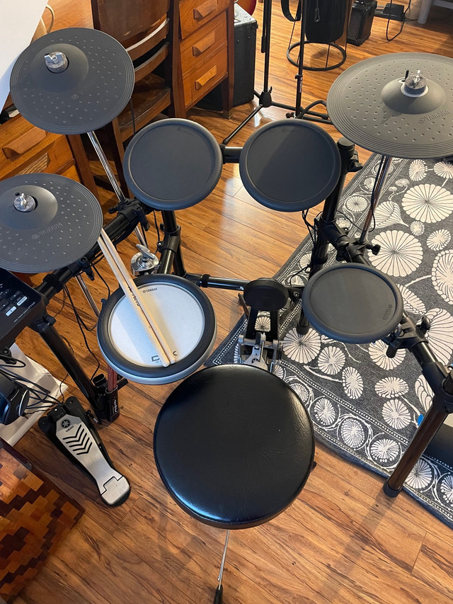 Yamaha DTX electric drum kit in Drums & Percussion in Dartmouth