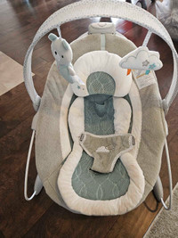 Automatic baby bouncer. Gently used 
