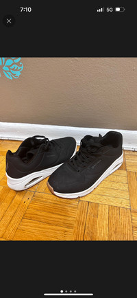 Skechers shoes 6 ½ 